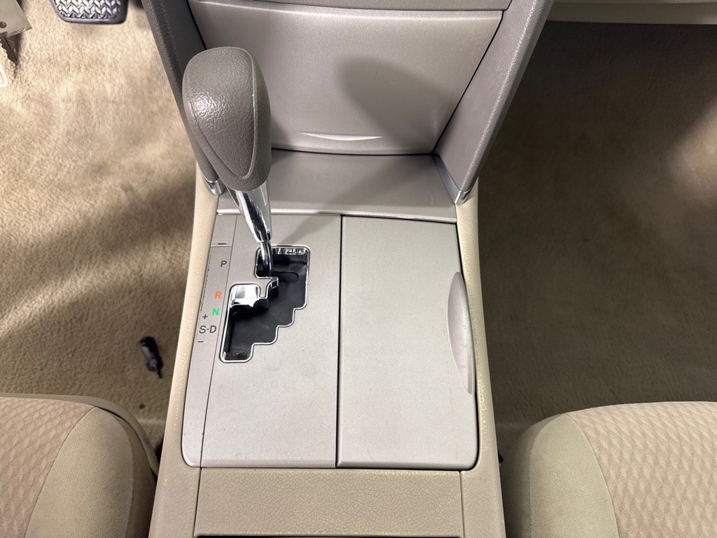 2011 Toyota Camry Image 18