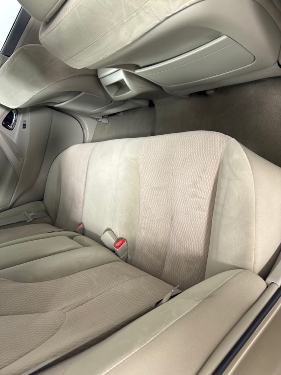 2011 Toyota Camry Image 21