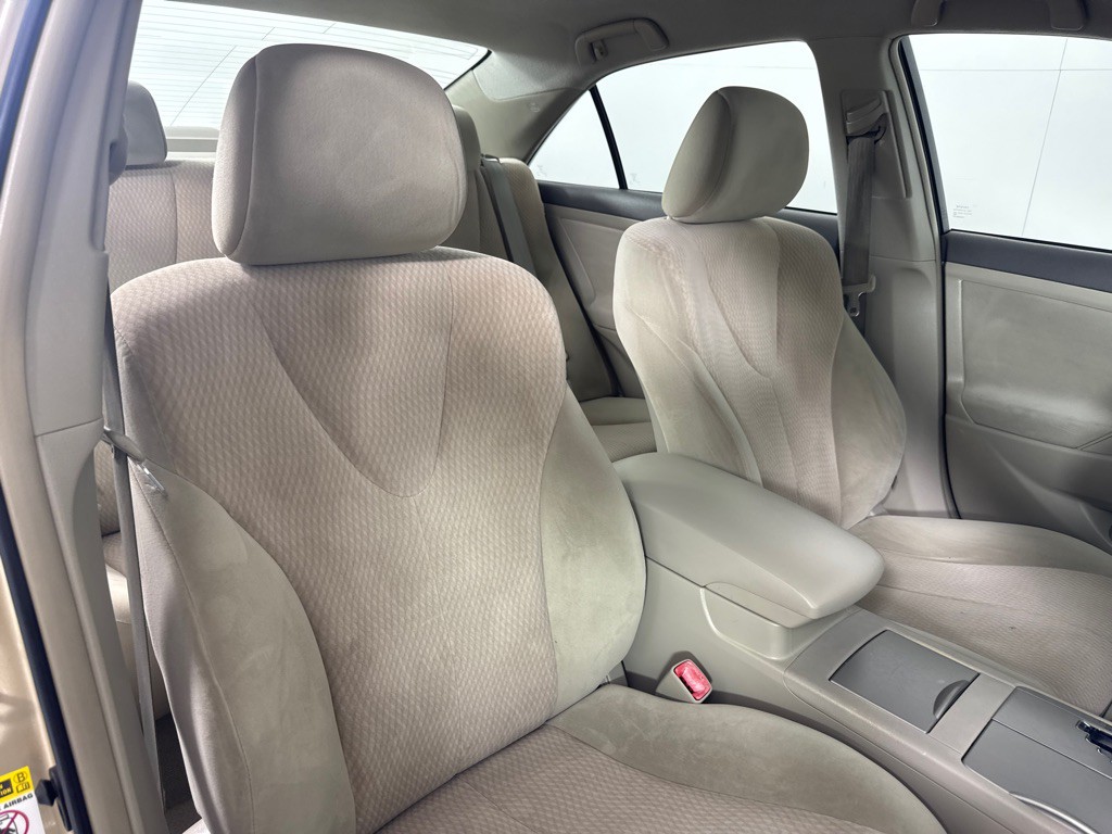 2011 Toyota Camry Image 24
