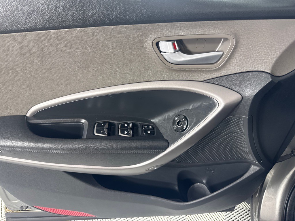 2015 Hyundai Santa Fe Sport Image 12