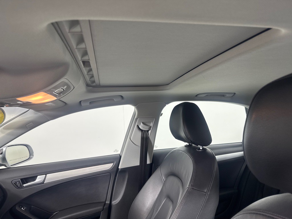 2015 Audi A4 Image 16