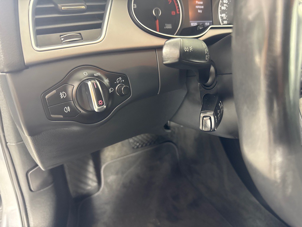 2015 Audi A4 Image 17