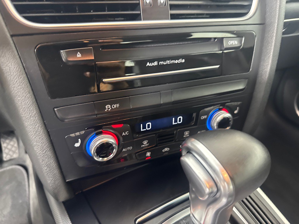 2015 Audi A4 Image 21