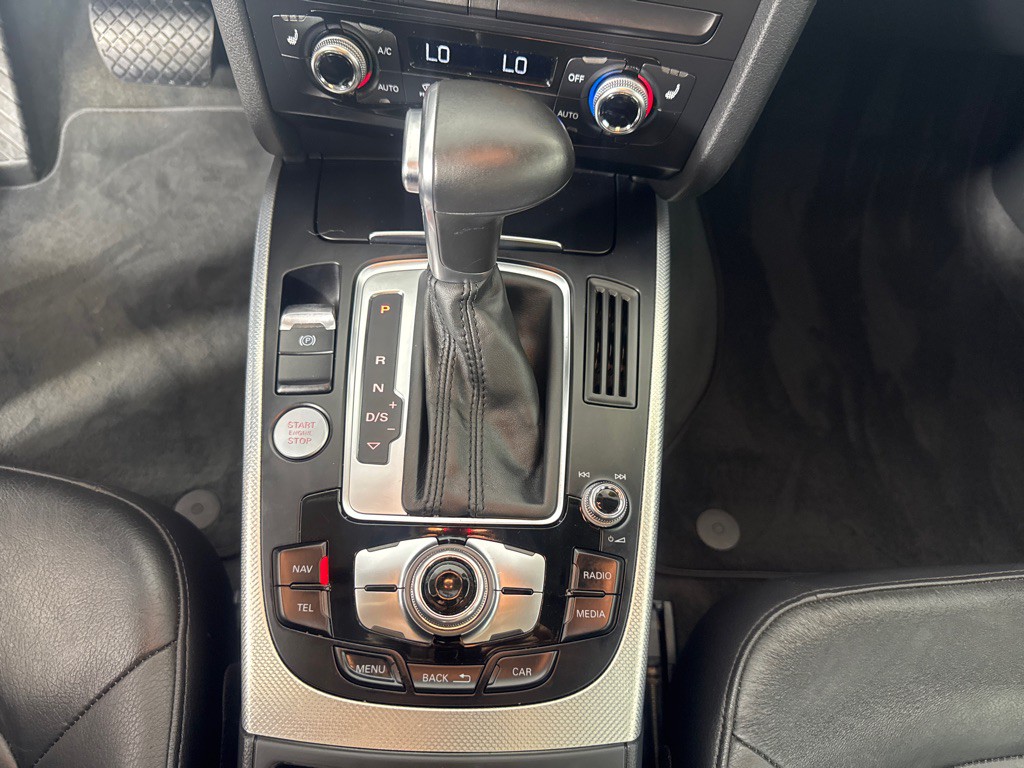 2015 Audi A4 Image 22