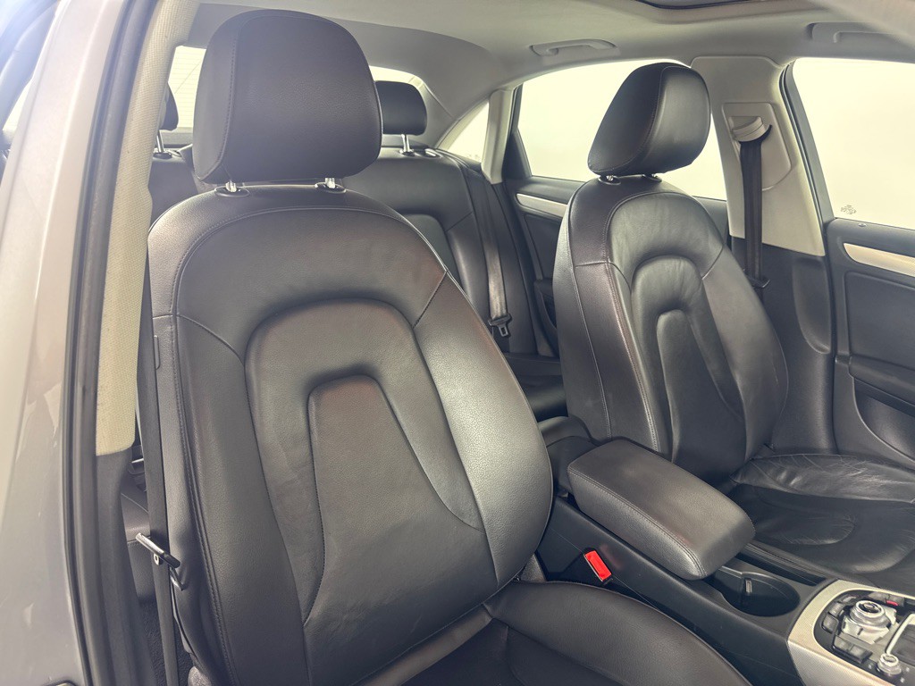 2015 Audi A4 Image 28