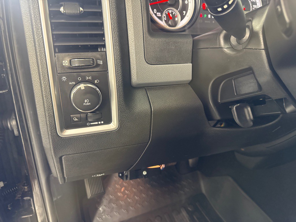 2014 RAM 1500 Image 15