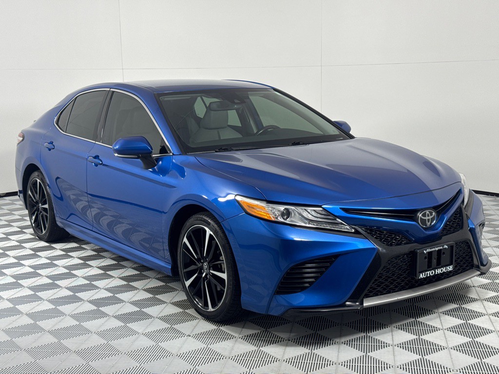 2020 Toyota Camry Image 3
