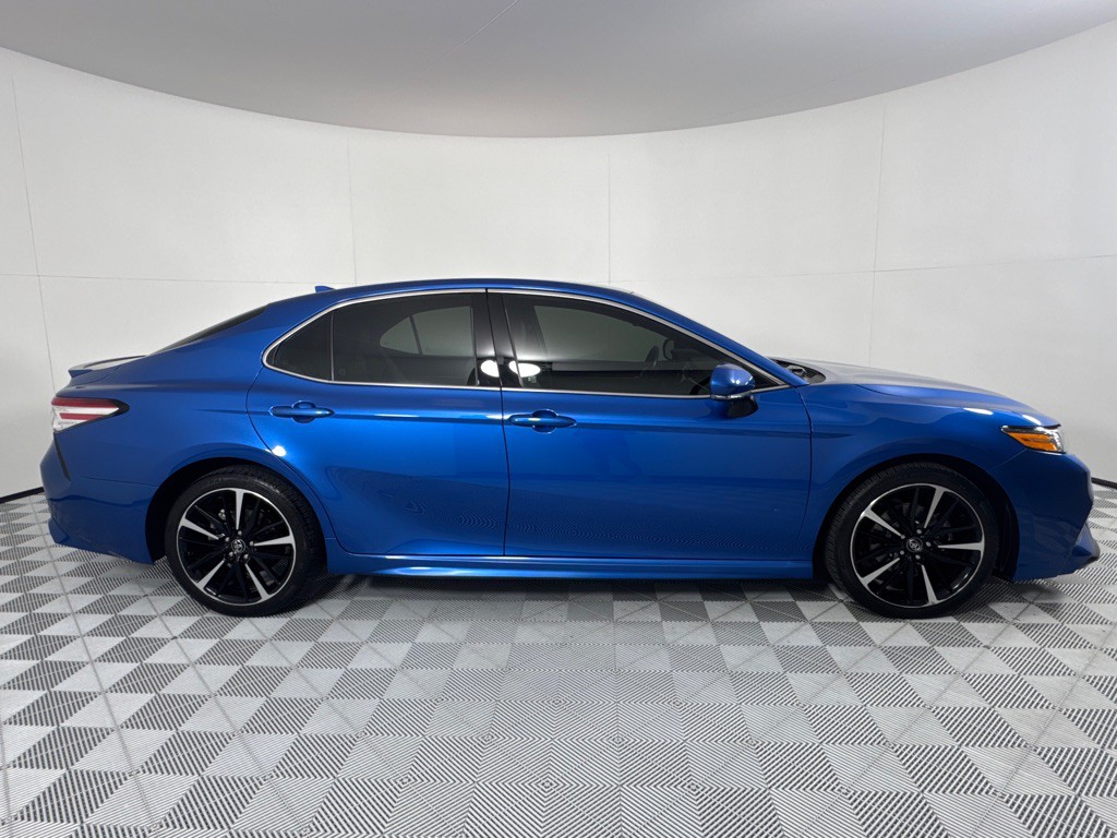 2020 Toyota Camry Image 4