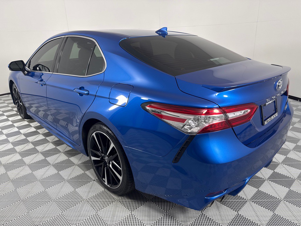 2020 Toyota Camry Image 8