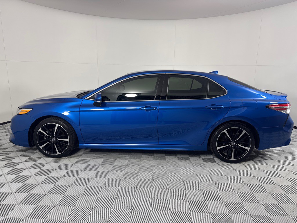 2020 Toyota Camry Image 9