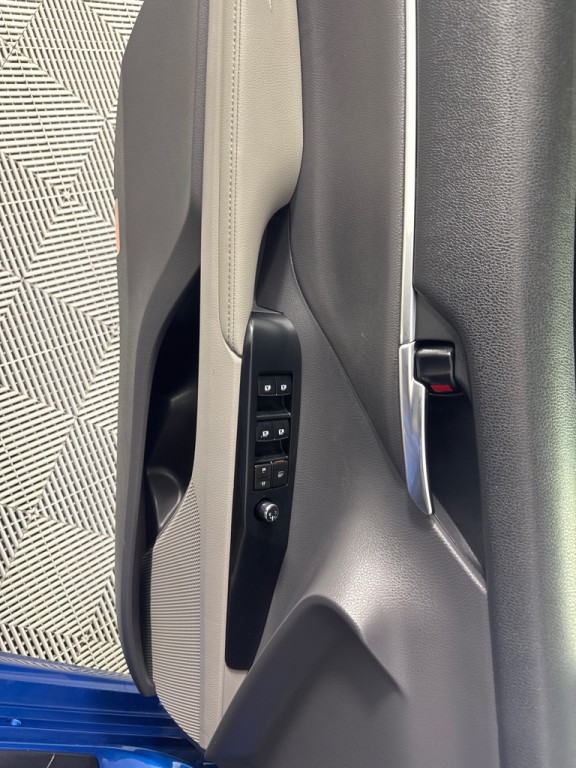 2020 Toyota Camry Image 13