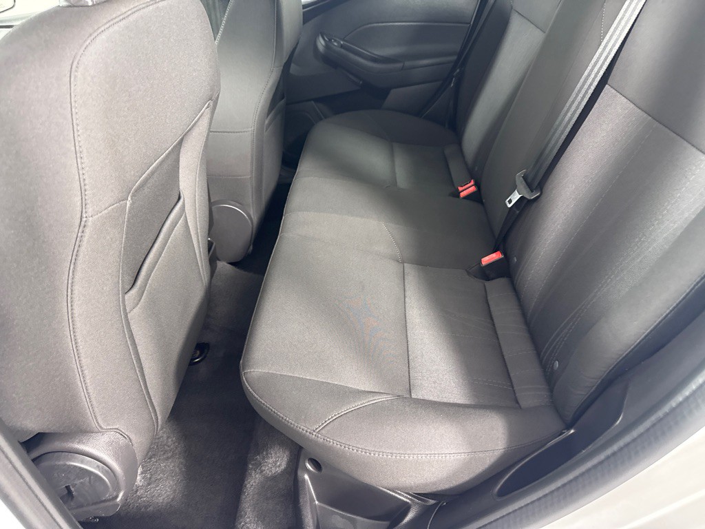 2015 Ford Focus Image 13