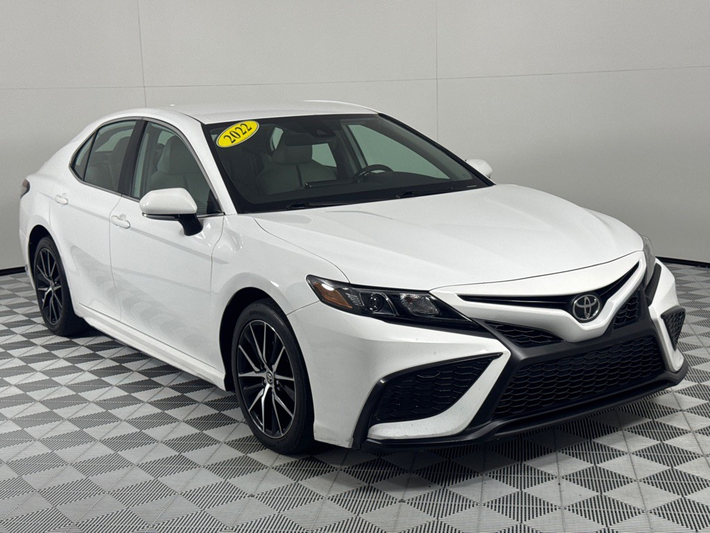 2022 Toyota Camry Image 3