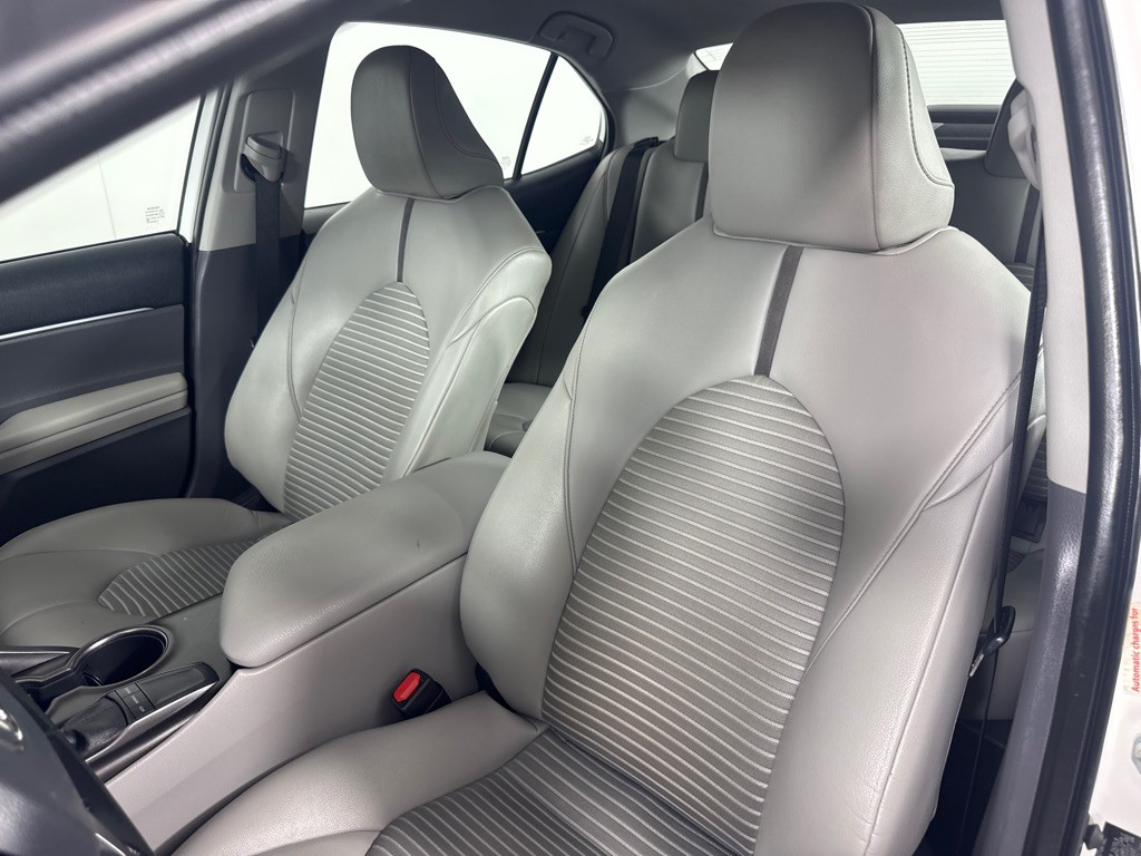 2022 Toyota Camry Image 11