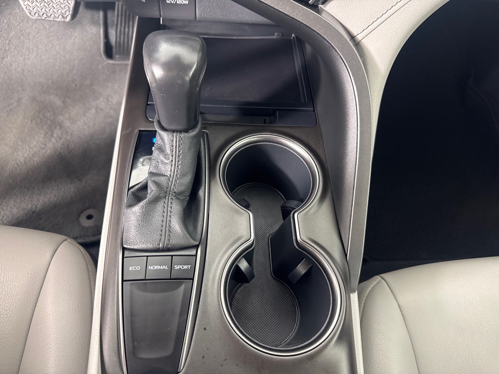 2022 Toyota Camry Image 15