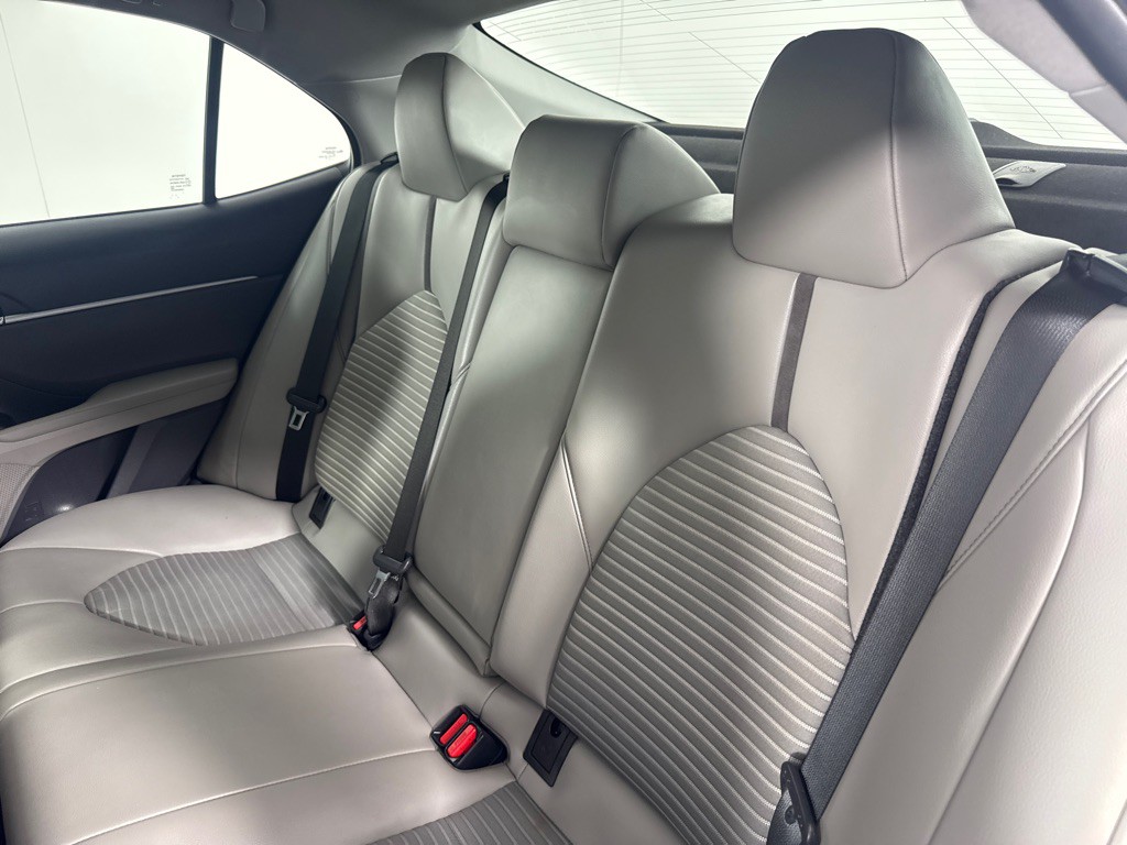 2022 Toyota Camry Image 17
