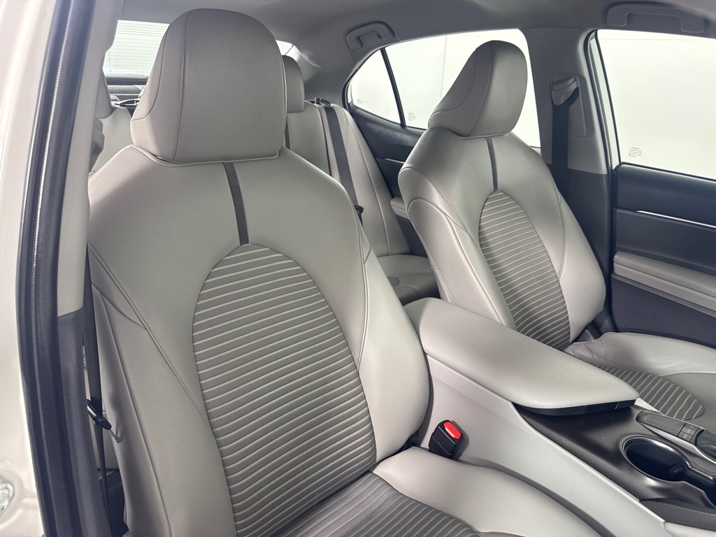 2022 Toyota Camry Image 21