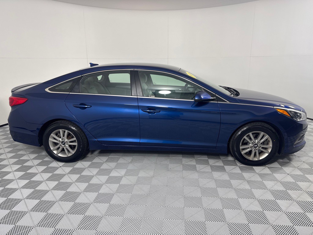 2016 Hyundai Sonata Image 4