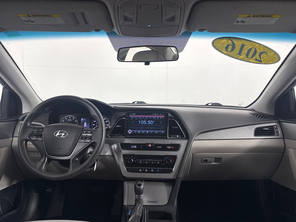 2016 Hyundai Sonata Image 22