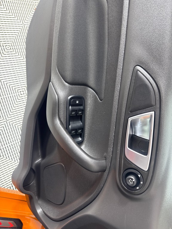 2017 Ford Fiesta Image 12