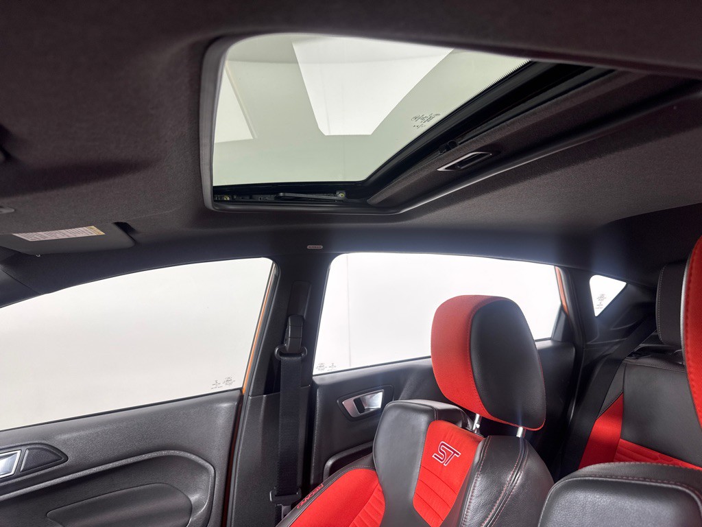 2017 Ford Fiesta Image 15