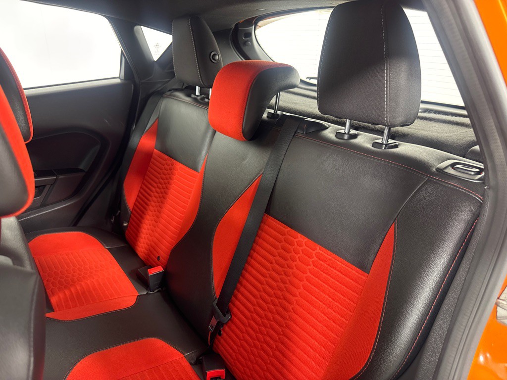 2017 Ford Fiesta Image 21
