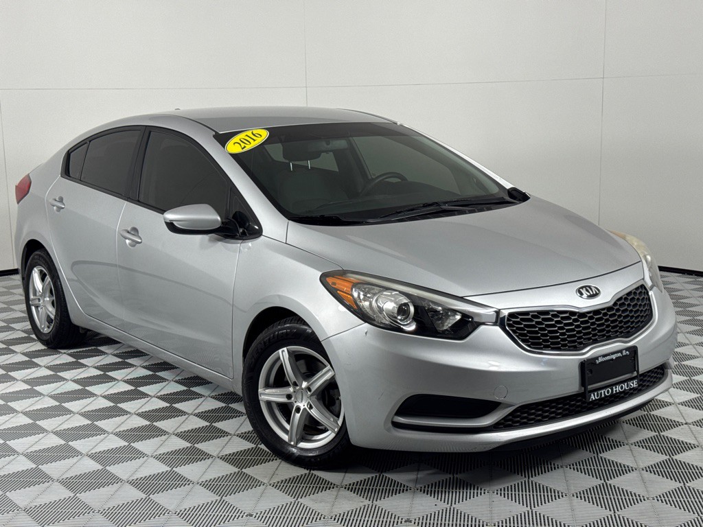 2016 Kia Forte Image 2