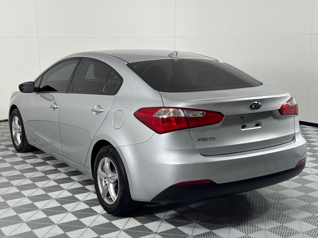 2016 Kia Forte Image 5