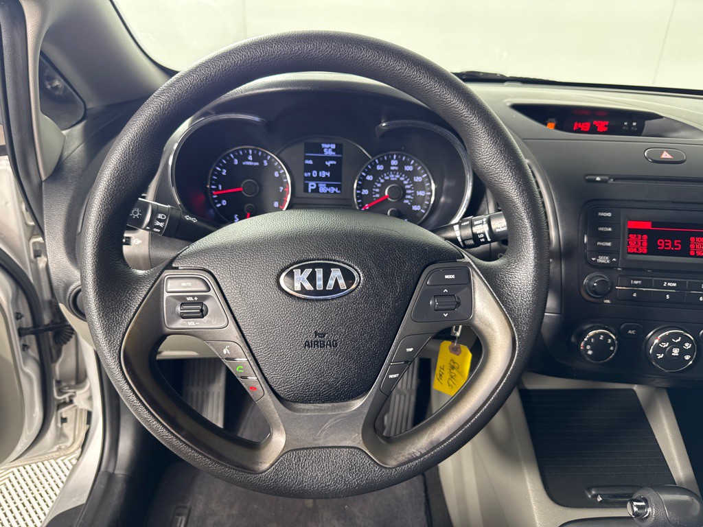 2016 Kia Forte Image 13
