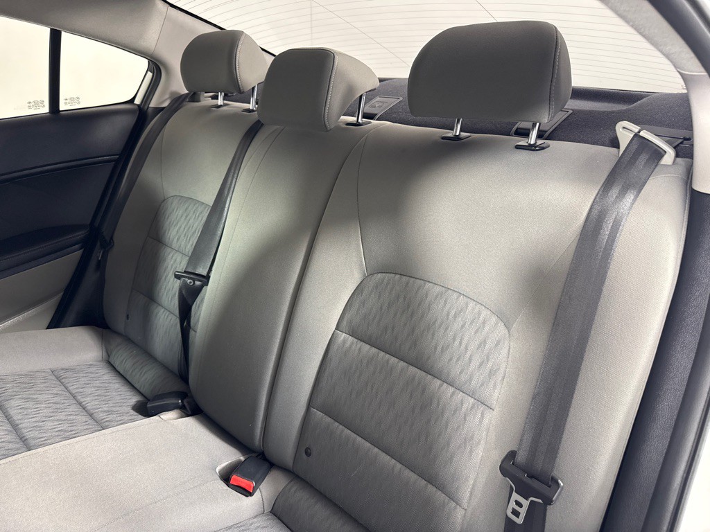 2016 Kia Forte Image 17