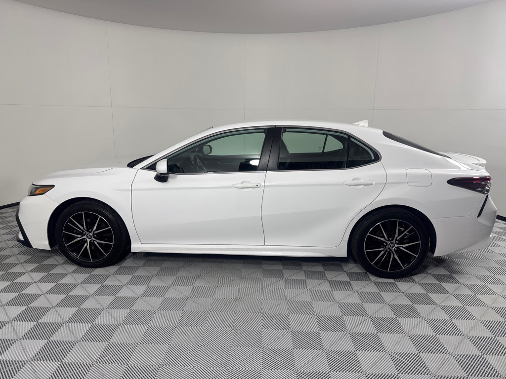 2021 Toyota Camry Image 9
