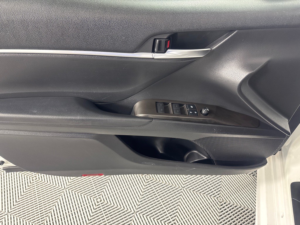 2021 Toyota Camry Image 13
