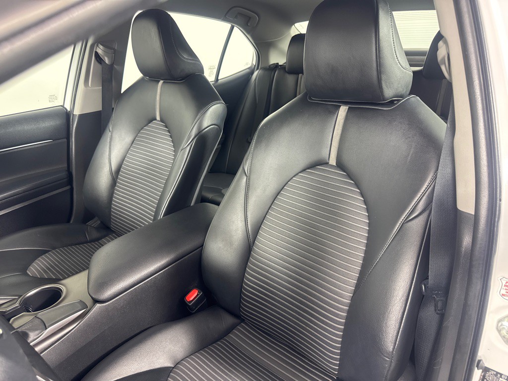 2021 Toyota Camry Image 15