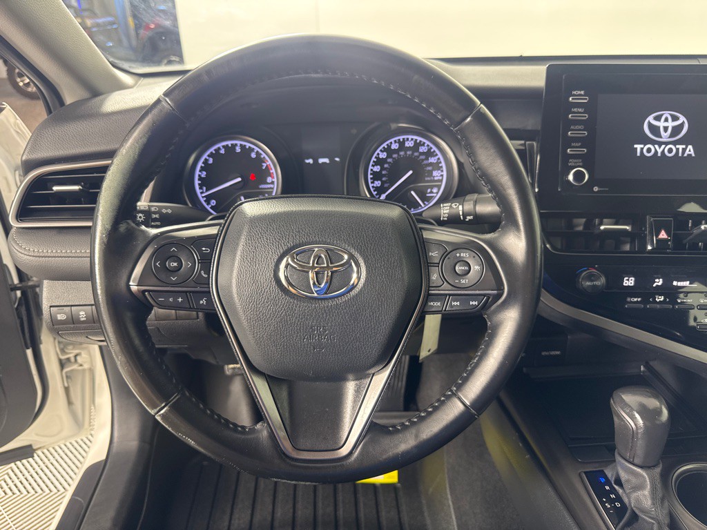 2021 Toyota Camry Image 17