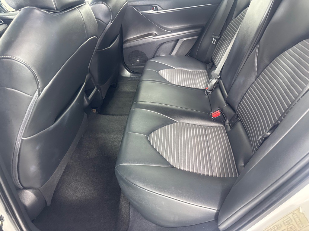2021 Toyota Camry Image 20