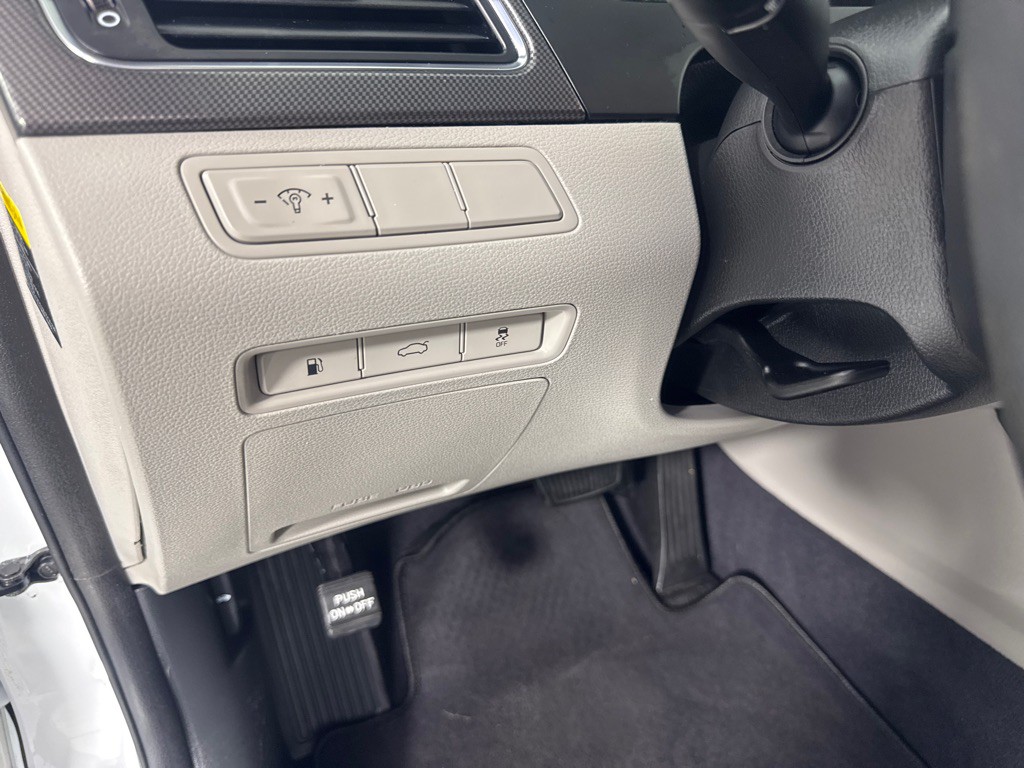 2017 Hyundai Sonata Image 12