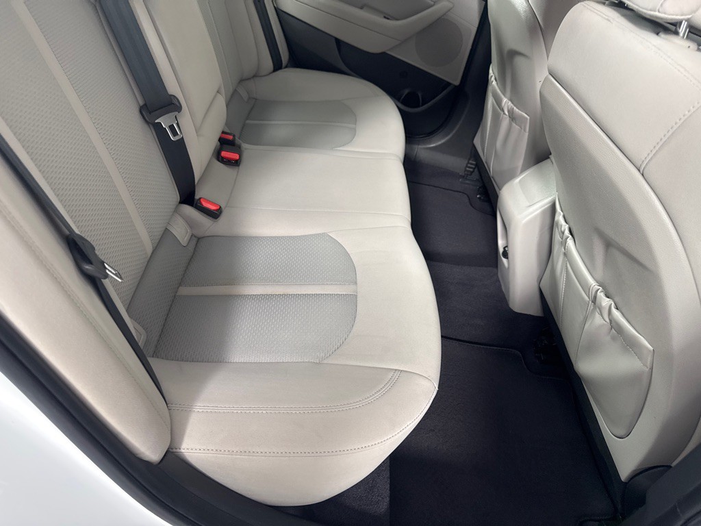 2017 Hyundai Sonata Image 19