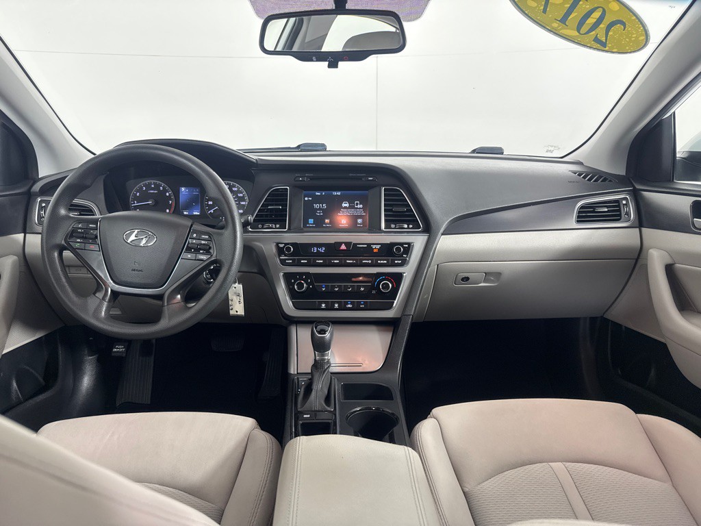 2017 Hyundai Sonata Image 23