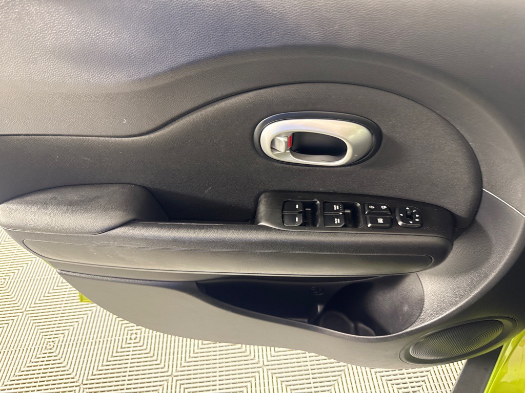 2016 Kia Soul Image 12