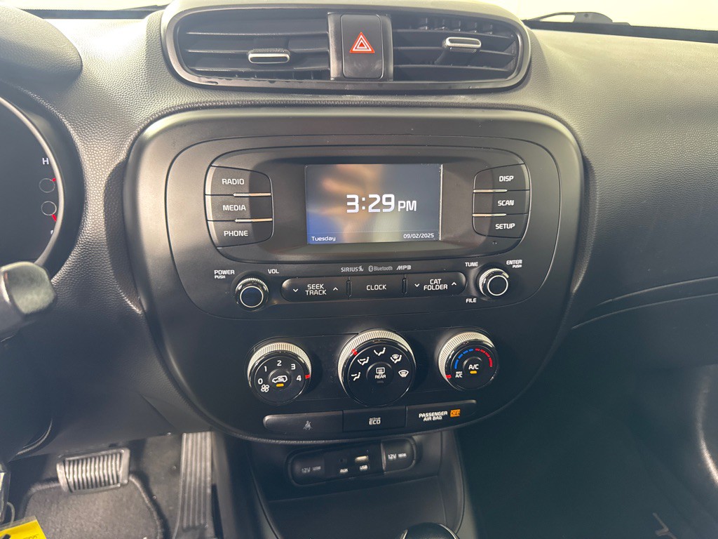 2016 Kia Soul Image 17