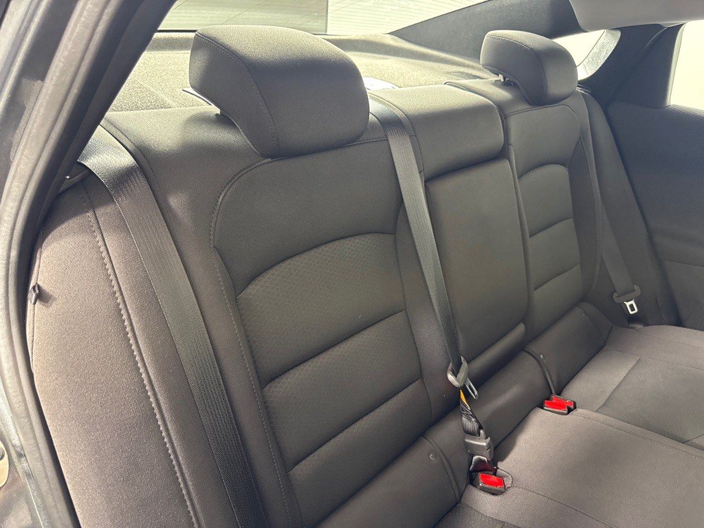 2017 Chevrolet Malibu Image 22