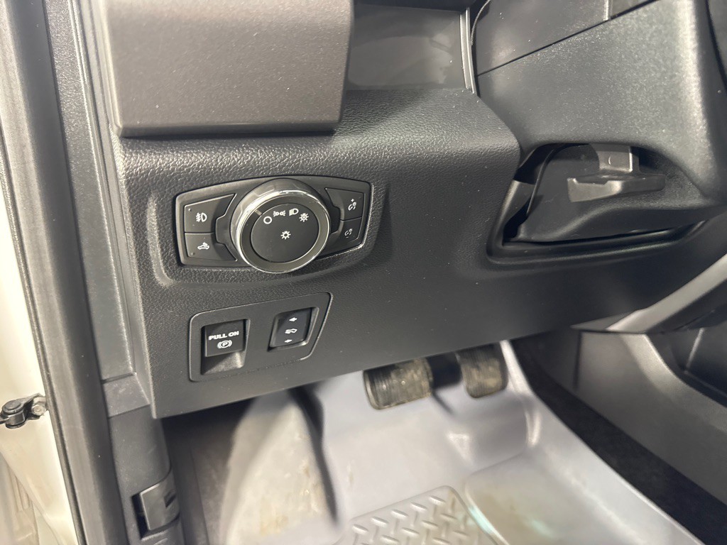 2015 Ford F-150 Image 12