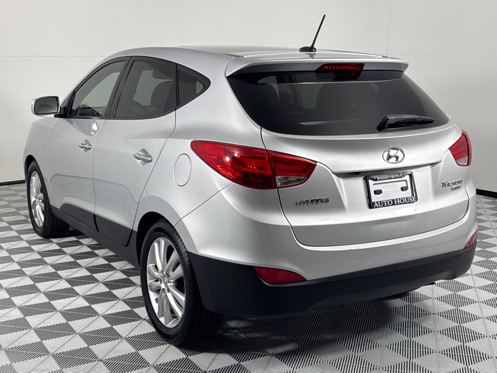 2011 Hyundai Tucson Image 5