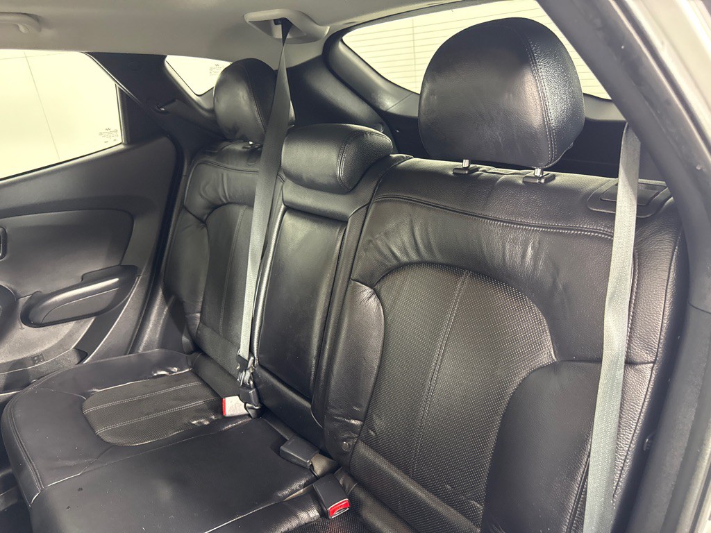 2011 Hyundai Tucson Image 19