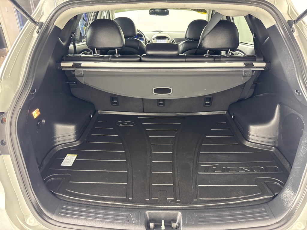 2011 Hyundai Tucson Image 20