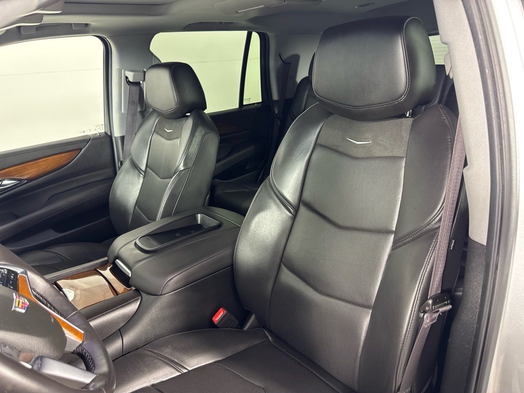 2017 Cadillac Escalade Image 15