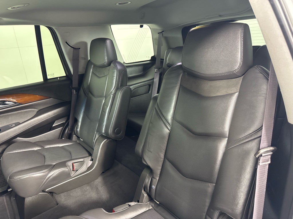 2017 Cadillac Escalade Image 22