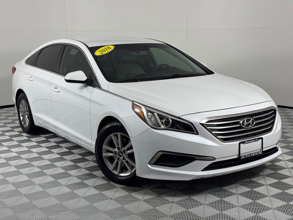 2016 Hyundai Sonata Image 2