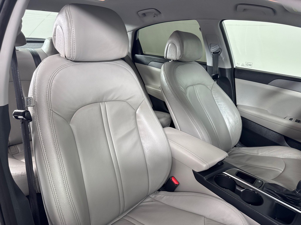 2016 Hyundai Sonata Image 22