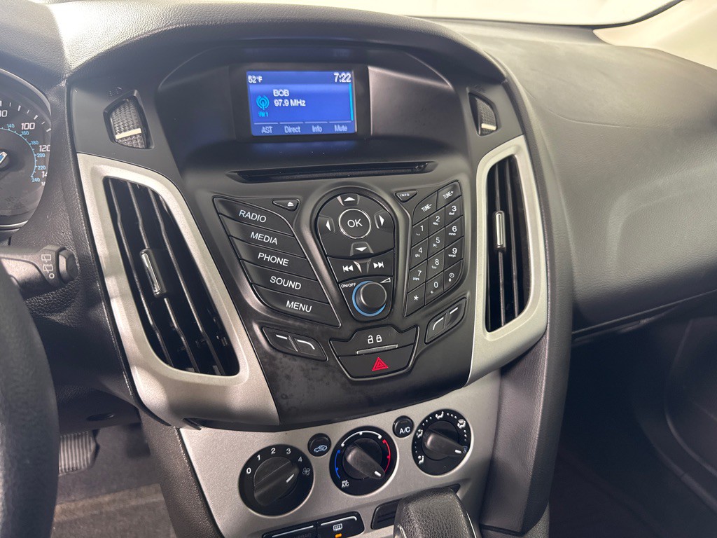 2014 Ford Focus Image 15